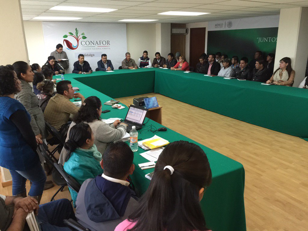 CONAFOR_Hidalgo's tweet photo. Reunión con Asesores Técnicos Externos de CONAFOR Hidalgo. #PRONAFOR2016 #ReglasdeOperscion2016 @jaimegalindo33 https://t.co/ic5xJml10d