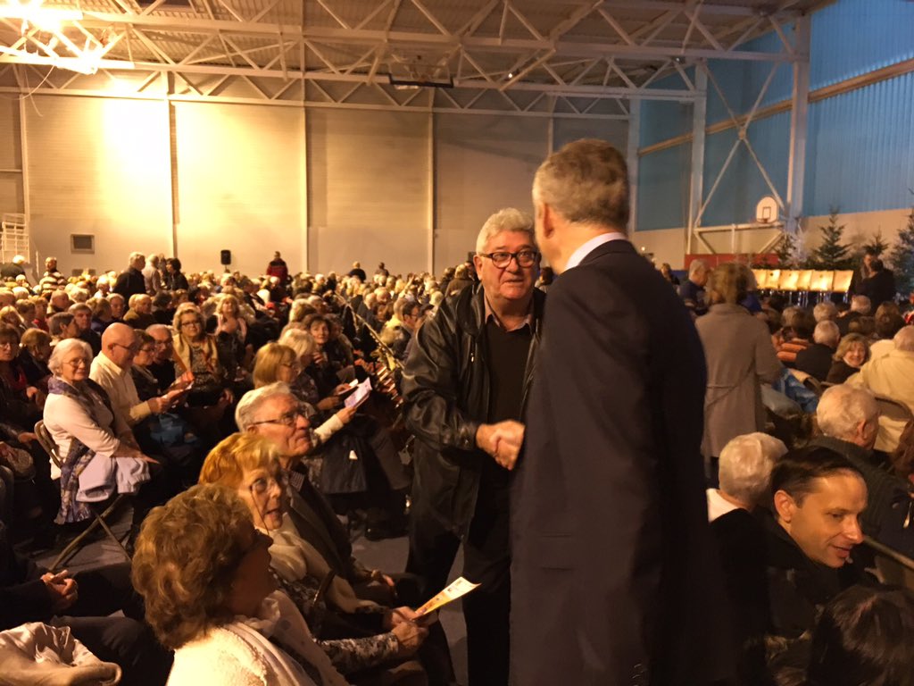 AvecBLM's tweet photo. 1 500 personnes réunies ce soir à Six-Fours-les-Plages pour les voeux de @JS_Vialatte avec @BrunoLeMaire ! #Var https://t.co/0WXFuEkP1O