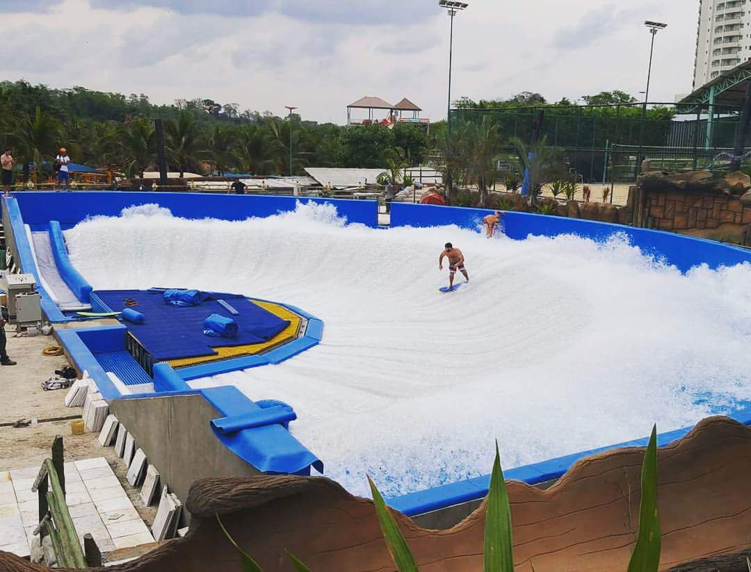 Flowboarders's tweet image. Check out the new #WaveOz by @FlowRiderInc  and @WhiteWaterWest !
ow.ly/WLMmG