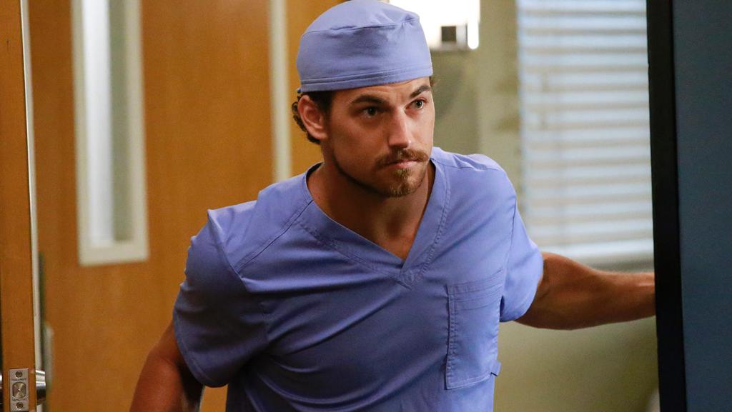 GreysABC's tweet photo. .@GiacomoKG is officially a #GreysAnatomy series regular! https://t.co/Cbg6VbRF75 https://t.co/jXIo3dzCKH