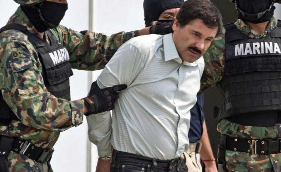 MVSNoticias's tweet photo. ATENCIÓN #Envivo @Cachoperiodista con los detalles de la recaptura de Joaquín #ElChapo Guzmán 102.5 FM #audio #video https://t.co/eh1e2bg0Li