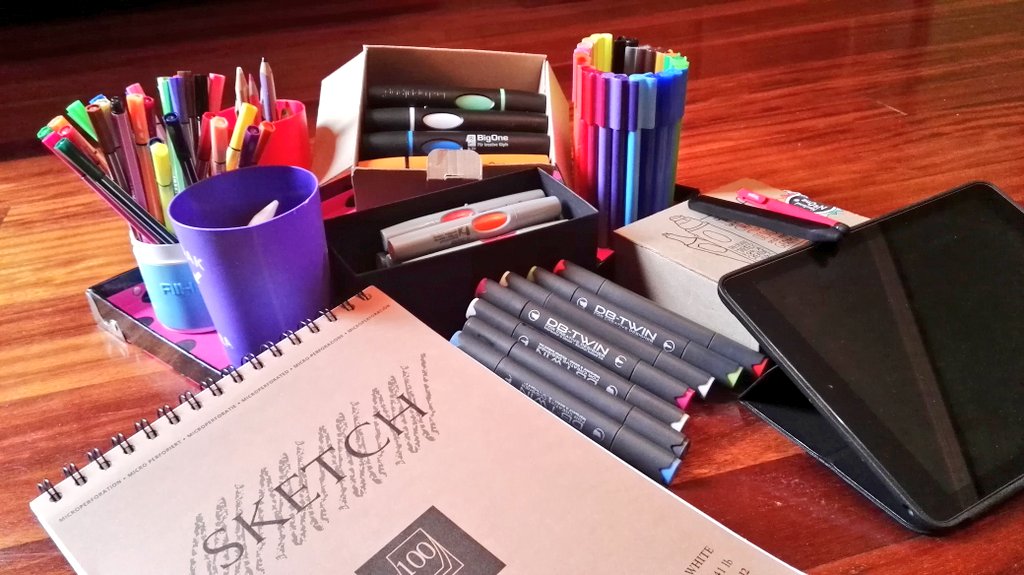 edurkortabarria's tweet photo. Kit de supervivencia #visualthinking #sketchbook #marker #iPad #sketchnoting #dibujamelas @garbinelarralde https://t.co/MbssjeatvK