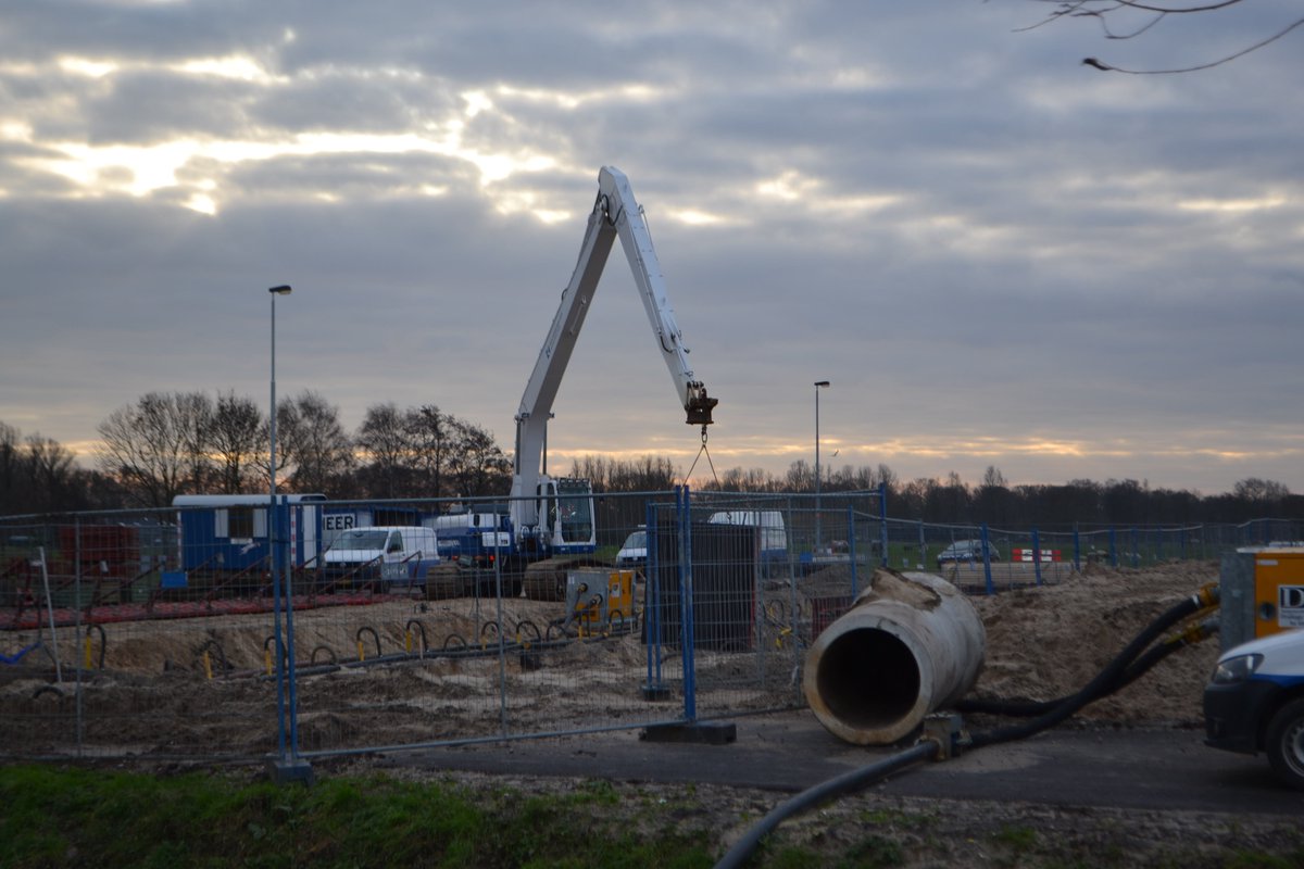 Op dit braakliggend stuk grond ontstaat straks De Heemweide fase 2. #Zuidpolder in #ontwikkeling.