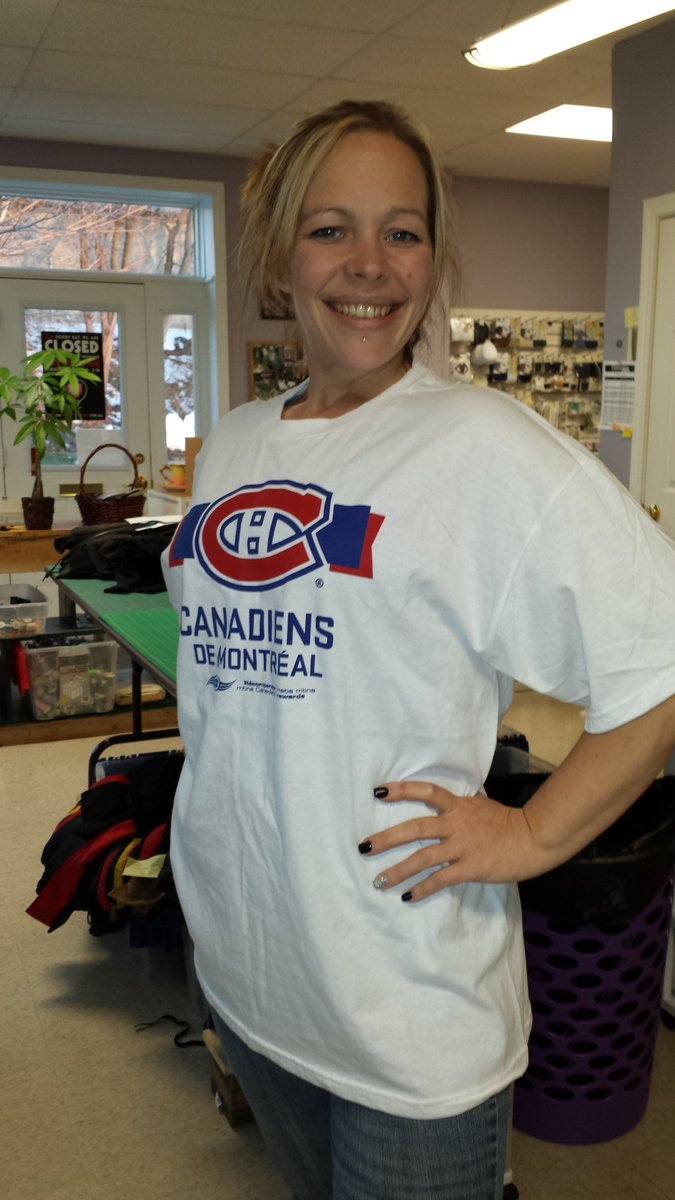 yourbree's tweet photo. This happened! Str8 frm #BellCenter My buddy got me this! #FirstHabsShirt #LoveIt #GOHABSGO #LoveMyBoys https://t.co/28H2lvp28h