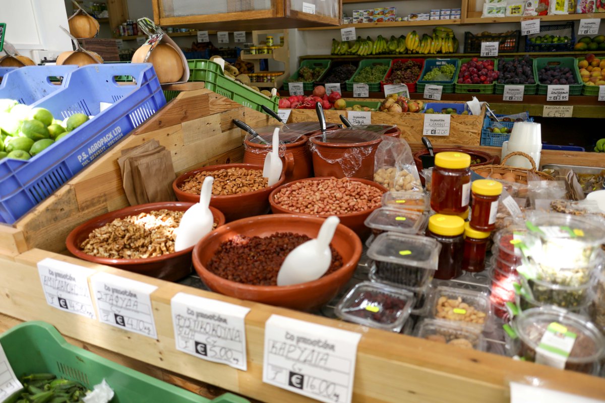 RedBeeStudio's tweet image. Another completed job @ Bostani Market, shop interiors #photography 
redbeeproductions.co.uk/portfolio_page…