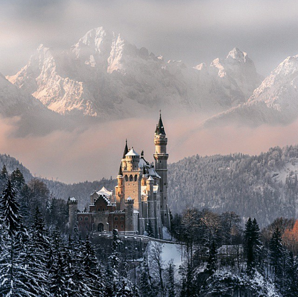LovelyPIanet's tweet image. Neuschwanstein Castle, Bavaria, Germany
