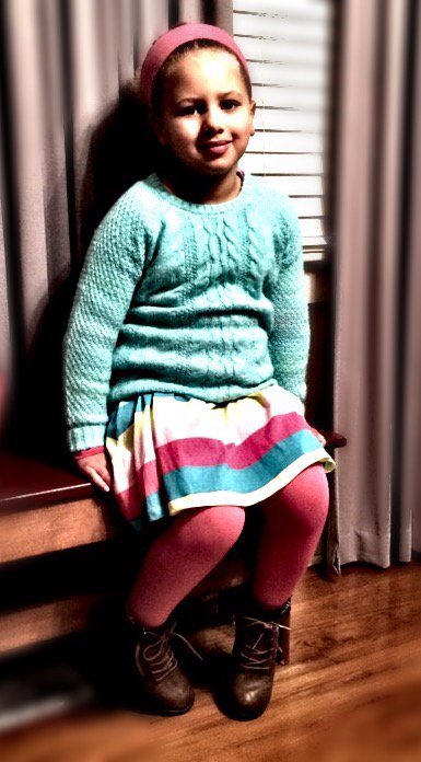 mstricialane's tweet image. all you really need in life are your #boothangs and wifi. 😜