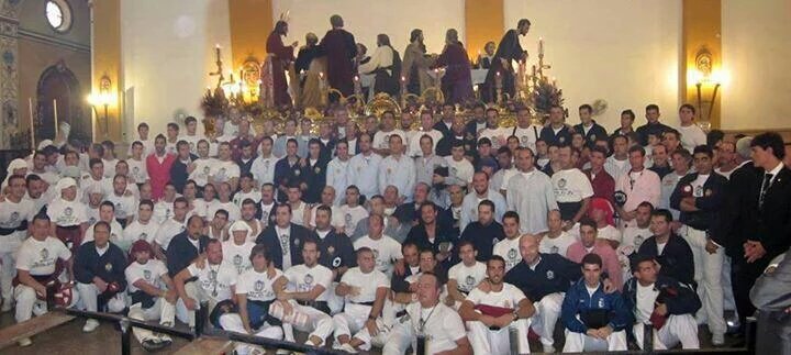 HuelvaSSanta's tweet photo. Recuerdos de un DOMINGO DE RAMOS de la Hermandad de la Sagrada Cena de Huelva, @SCenaHuelva (2): https://t.co/7nflNLLkkm