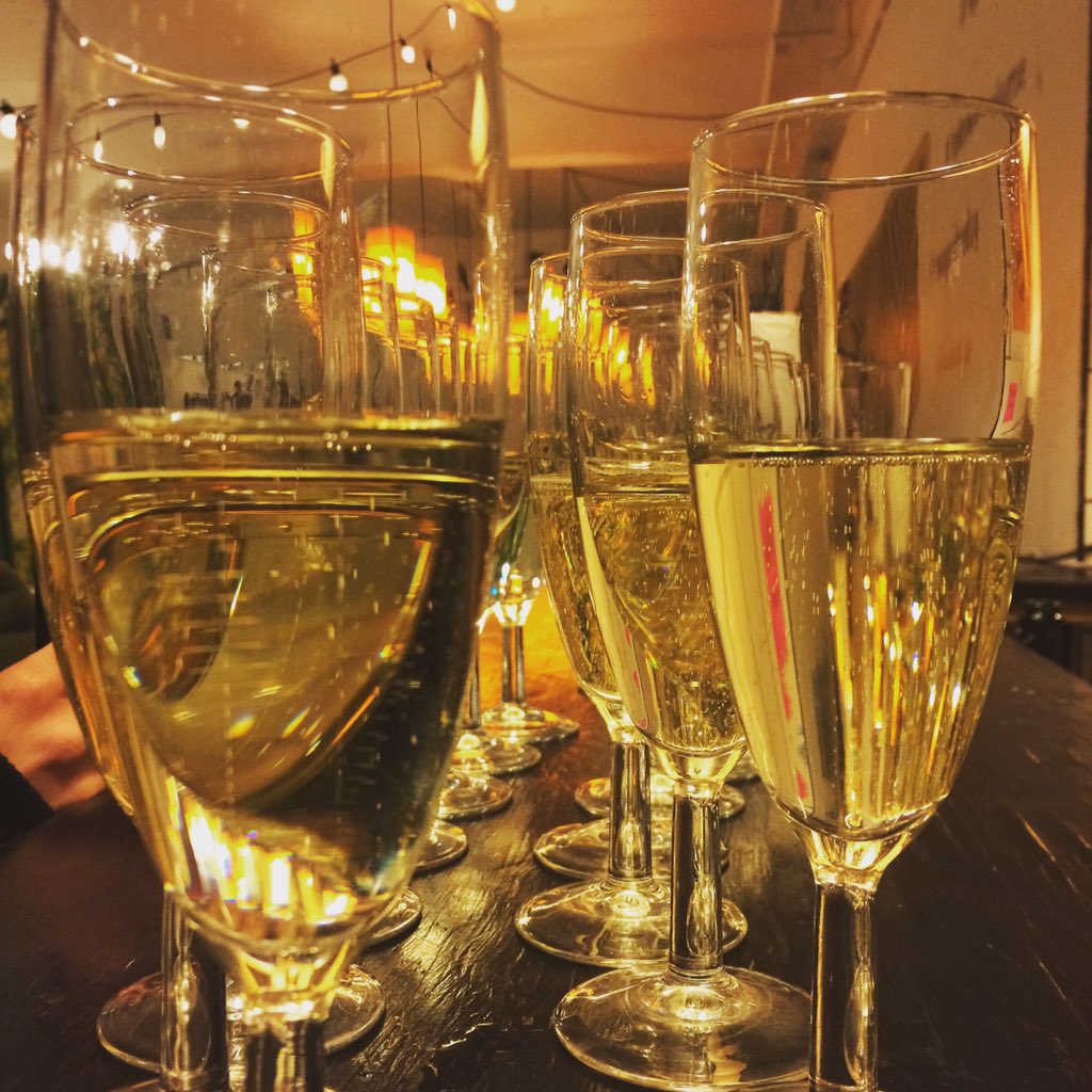 ThandiDyani's tweet image. Mmmmm #pagnefredag @KPH_Copenhagen #kphprojects #startup #coworking #cphftw #tgif