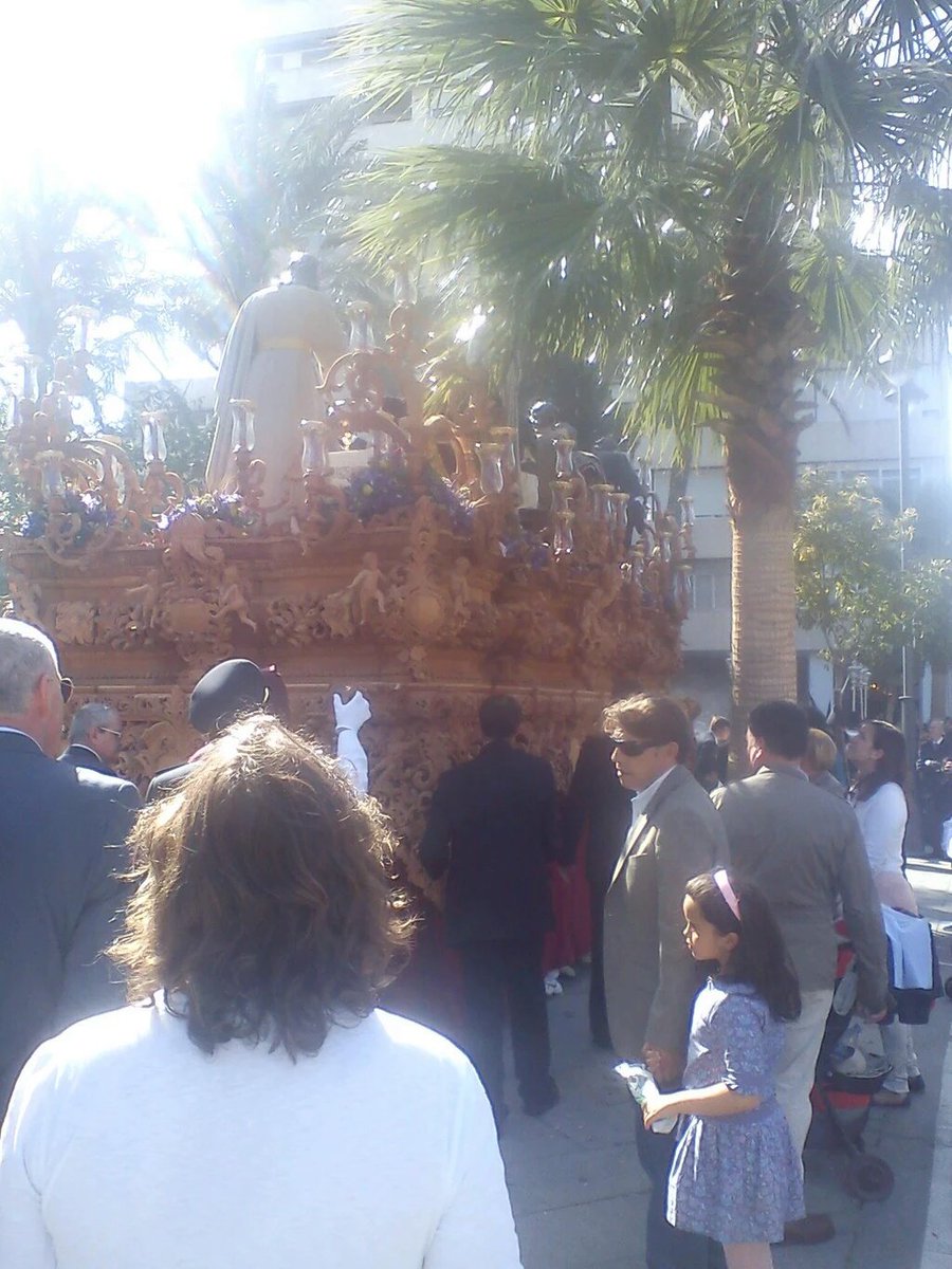 HuelvaSSanta's tweet photo. Recuerdos de un DOMINGO DE RAMOS de la Hermandad de la Sagrada Cena de Huelva, @SCenaHuelva (6): https://t.co/vfFcaxdoTM