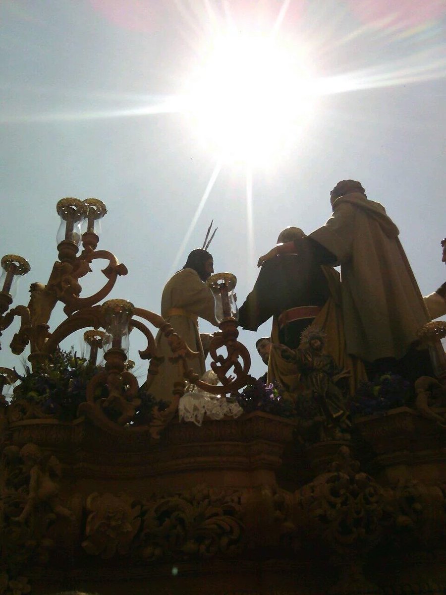 HuelvaSSanta's tweet photo. Recuerdos de un DOMINGO DE RAMOS de la Hermandad de la Sagrada Cena de Huelva, @SCenaHuelva (7): https://t.co/7HqYu0ErYs