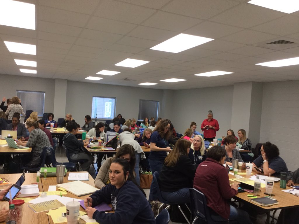 jhwenzel's tweet photo. Working with amazing BISD IC's this morning! @BISD_ITech @Wallis_BeTheONE #iCoachBISD https://t.co/bGU96EPiXm