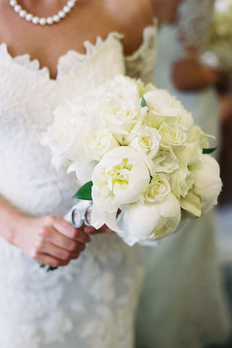 FlowerCottageSC's tweet image. We are so in love with this bouquet we did for one of our fabulous brides! #weddingflowers #theflowercottage