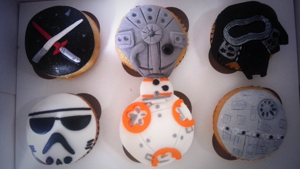yilnette's tweet photo. @djqsuperq Queremos obsequiarte unos cupcakes de Star wars cortesía @DTAF507 te animas?! #FanSW https://t.co/Iphn8JfZc2