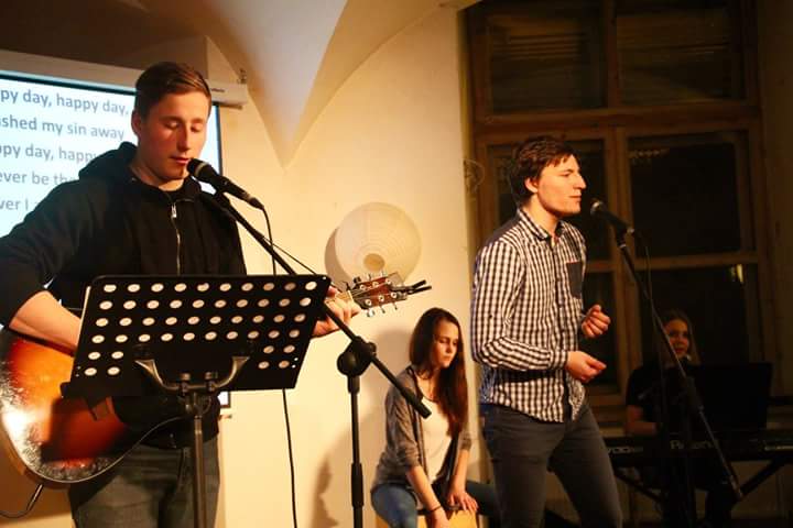 klaaveens's tweet photo. Nu ko tad rīt tiekamies Valmierā.😊 Slavēšana kopā ar grupu- KKAM #Valmiera #Worship #GodIsLove https://t.co/dL0UfahDW3