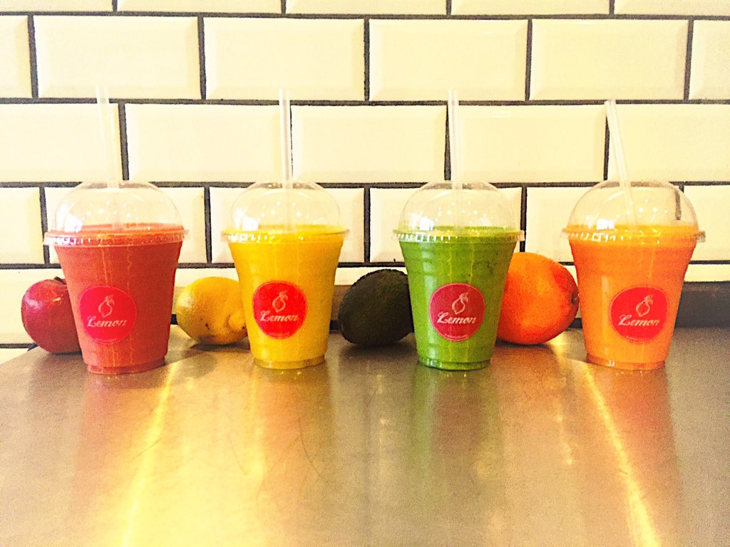 Ferskleiki og hollusta er nr.1 hjá okkur!🍋🍎🍓
Gleðilegan föstudag!🎉 #lemon #lemoniceland #friday #fresh