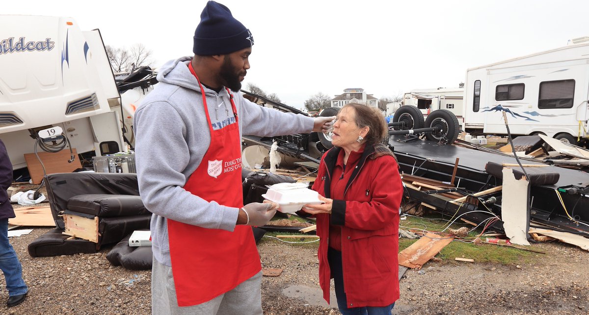 dallascowboys's tweet photo. .@dmcfadden20 provided a meal &amp; a hug to a woman impacted by the Dec. 26 tornadoes. To help text STORM to 51555 https://t.co/w7QSIZ5vFK