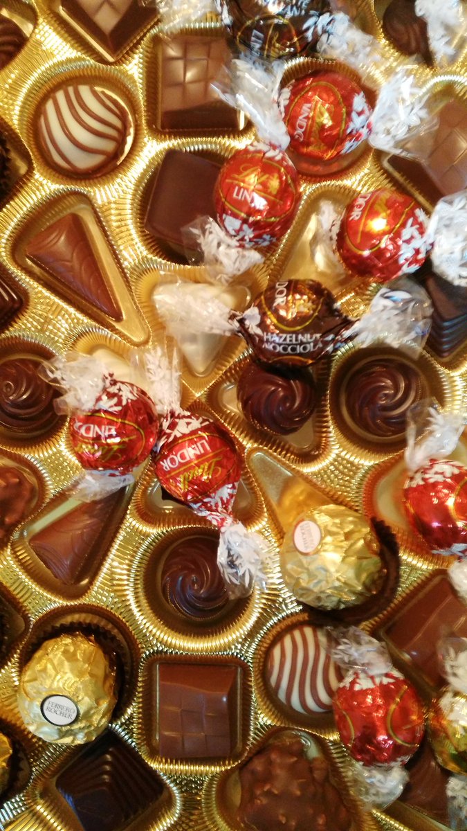 martaaa282's tweet photo. Hi ha moltes maneres d'endolcir
la tarde.........Aquesta n'es una !
#PetitsPlaersDXocolata
#XocoTime https://t.co/wbyXt7OlMB