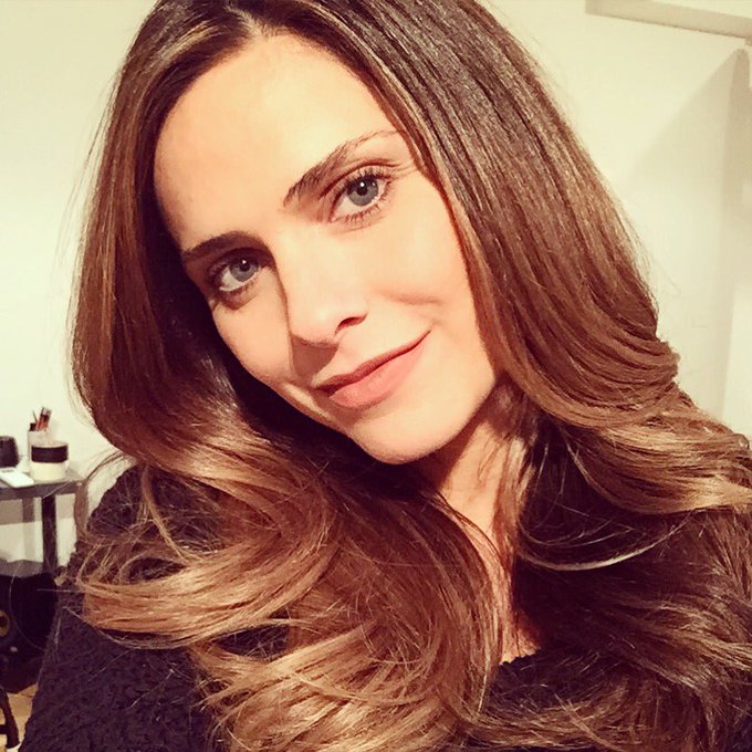 Nouvelle ann&eacute;e, nouvelle couleur 🍫 #HappyNewYear #ClaraMorgane #2016 https://t.co/gC3CoikThu<a href="/tag/happynewyear"class="tags">#HappyNewYear</a><a href="/tag/claramorgane"class="tags"><span>#claramorgane</span></a>