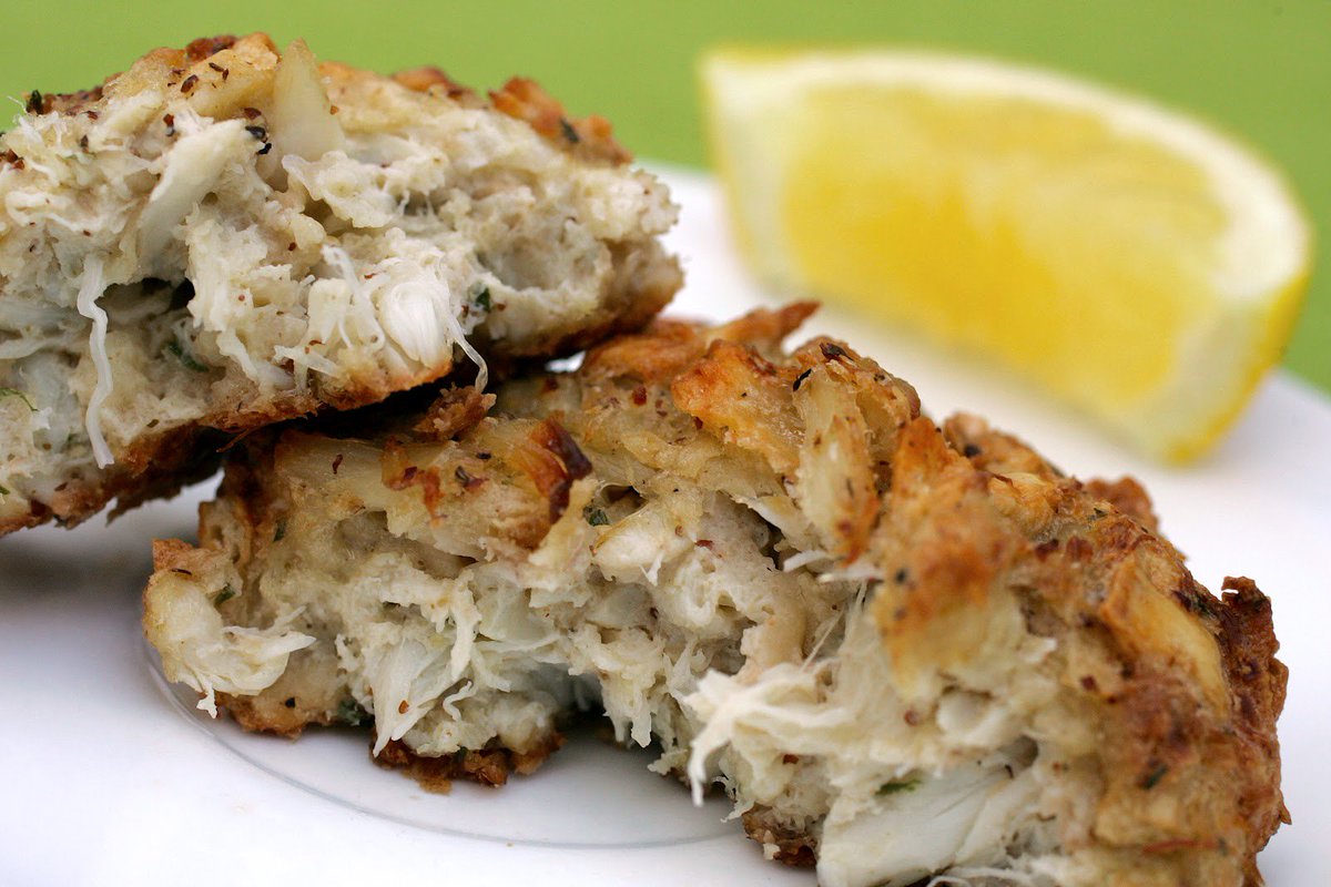 heepsmeats's tweet photo. This week at Heeps: Heeps Famous Crab Cakes - box of 12 $33.67 or a pack of 2 $6.16 https://t.co/fwtOTNPeuX https://t.co/rcNR1AoajJ
