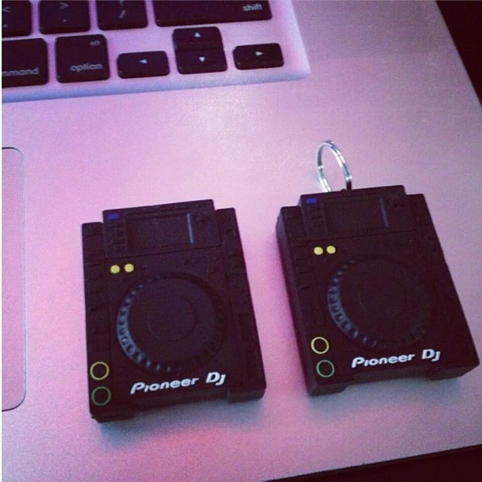 EDM502's tweet photo. El regalo perfecto 😍 ¿A quién le gustaría? O/ #edm502 https://t.co/C7xFozdFua
