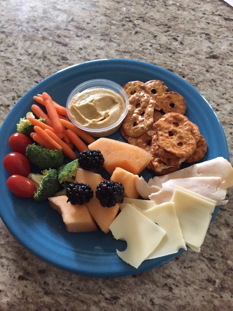 meagan_wolfrum's tweet photo. Scarfing some food after a legit workout with the Stroller Strides moms #fitmoms #asskick https://t.co/HN6N1OhwWT