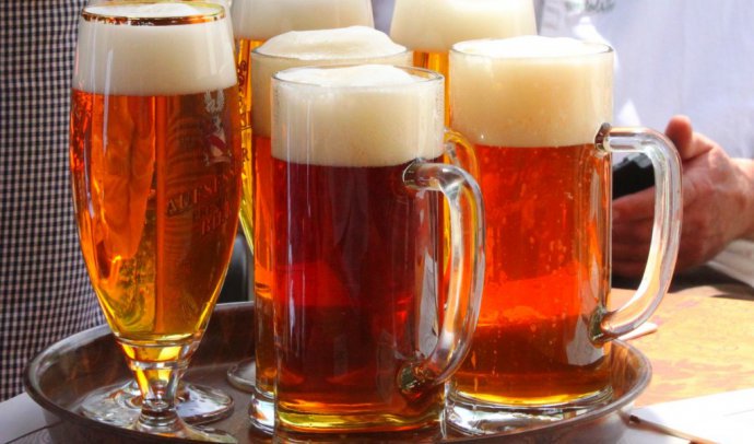 Wannabe bierbrouwers gezocht in Amsterdam-Oost, wie wil? #craftbeer #craftmanship eetclub.nl/oproepen/bier-…