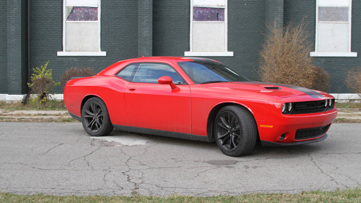2016 Dodge Challenger SXT review autoweek.com/article/car-re…