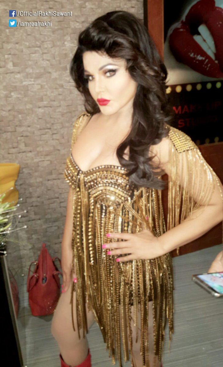 Enjoyed unique releasing of video song Party Punjabi Style <a href="/dalermehndi/">Daler Mehndi</a> <a href="/TSeries/">T-Series</a> <a href="/Fever104_Mumbai/">Fever104FM_Mumbai</a> <a href="/Oye897/">Oye 89.7</a> #Sultan