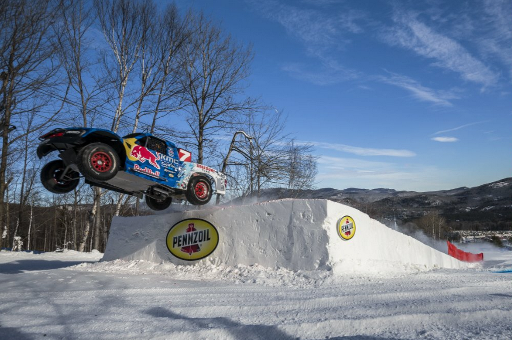 redbull's tweet photo. Pin it to win it! We're live from Red Bull Frozen Rush. Watch👉 https://t.co/UYQICkWKme https://t.co/cqhcKB4y4g