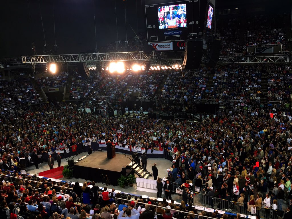 DanScavino's tweet photo. What a week for #Trump2016!MISSISSIPPI
MASSACHUSETTS
NEW HAMPSHIRE
VERMONT
SOUTH CAROLINA (today)
IOWA (tomorrow) https://t.co/C8jebxDiEJ
