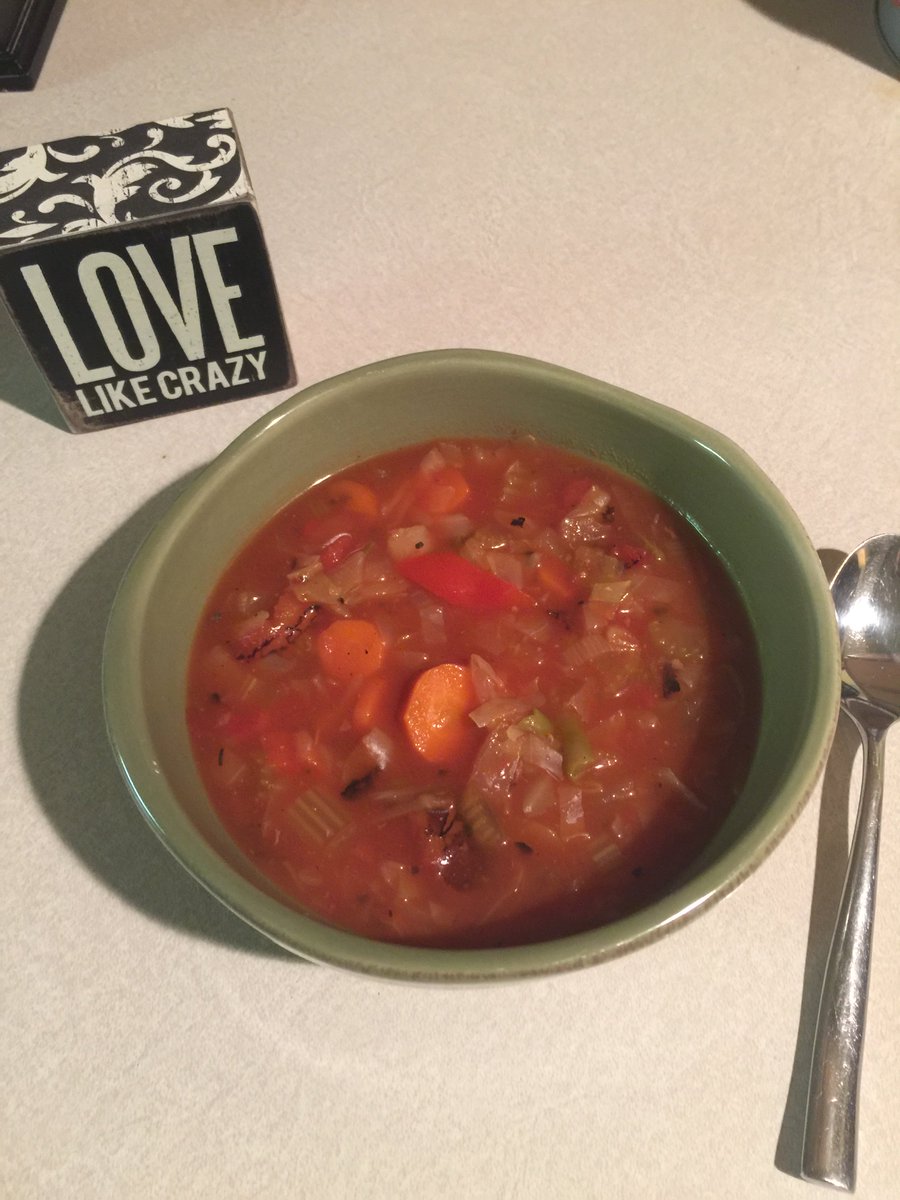 hellomaryfran's tweet image. Delish!! Fat burning cabbage soup