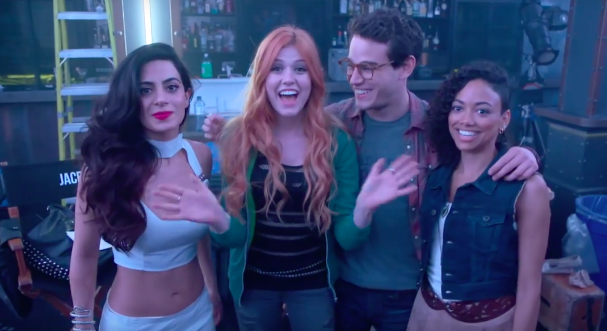 Shadow_Fans's tweet image. VIDEO: B-Roll Footage from #Shadowhunters Pilot Episode shadowhunterfans.blogspot.com/2016/01/video-…