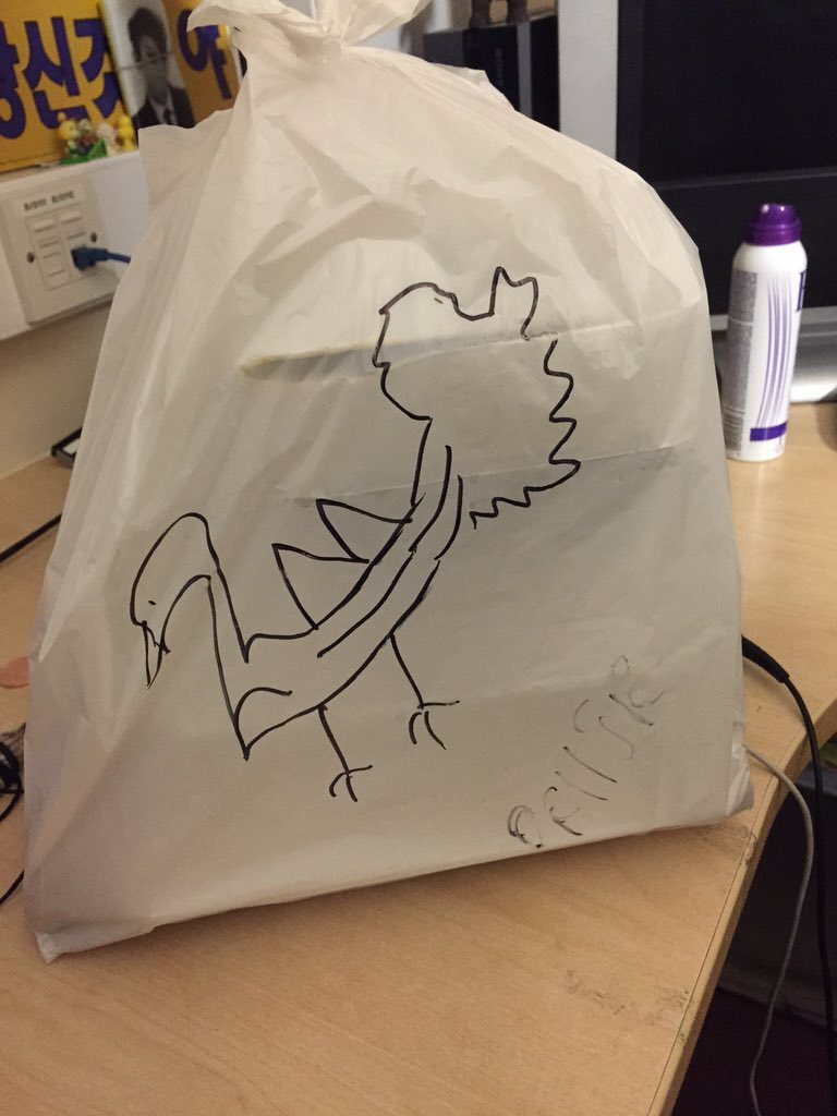 Steph McStea 🏳️🌈 (@teaandmonsters) on Twitter photo We asked them to draw us a dinosaur and they did it... Sorta! :'D Thanks <a href="/Cocospreston/">Cocos Soul Food</a>! We asked them to draw us a dinosaur and they did it... Sorta! :'D Thanks <a href="/Cocospreston/">Cocos Soul Food</a>!
