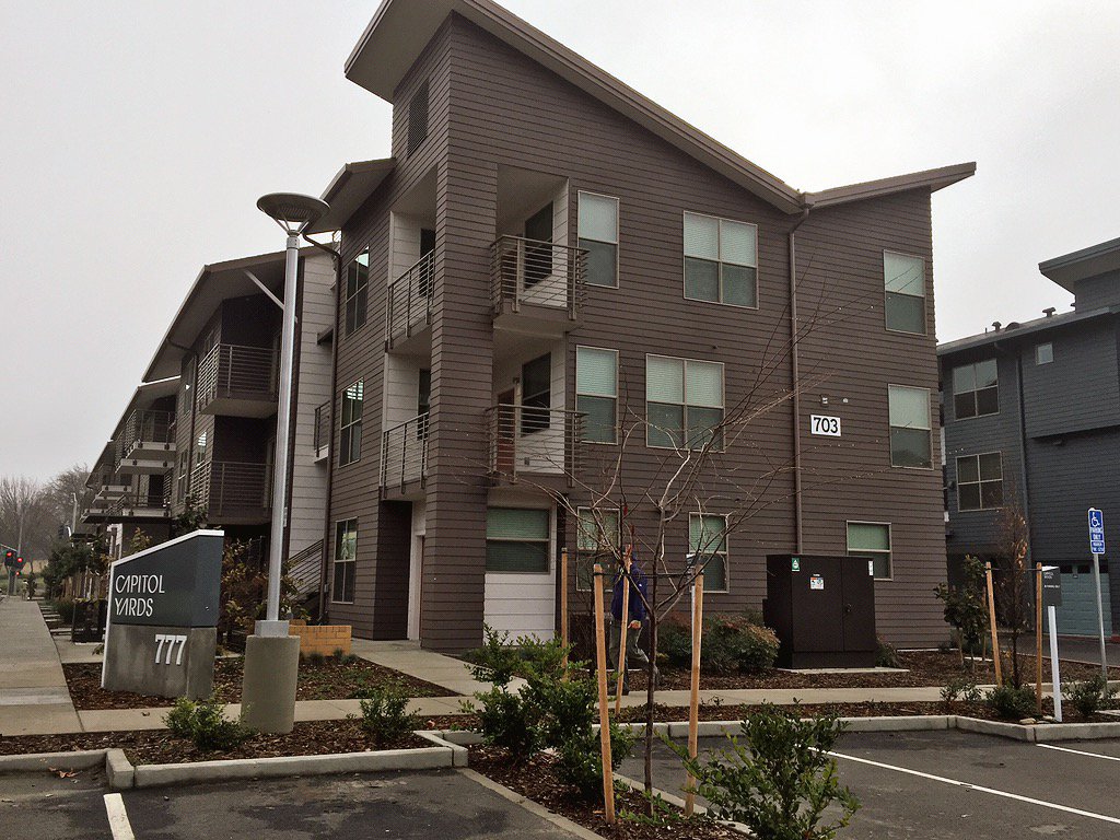 JMMuu's tweet photo. Have you seen #CapitolYards, multifamily development in #WestSac? Final phase of bldgs finished. Impressive project! https://t.co/p0aFUayDVN