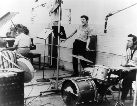 bcare21's tweet photo. #HappyBirthdayElvis  #kingofrocknroll 
#Mypiano #RcaStudio #Hollywood 
@bcare21 https://t.co/oINkLzB0P5