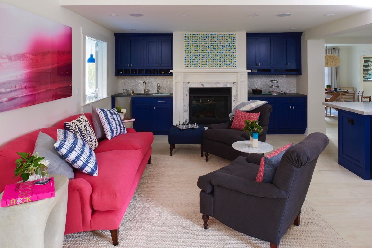 PetriePoint's tweet image. @ coastal living so happy the way my clients sitting room/wet bar turned out at her house by the beach