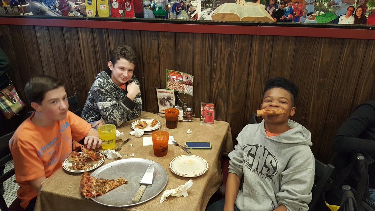 MrsHeitzBand's tweet photo. @Central_Tigers CODA band lunch break!!! #marvelous @ShaverJenn @dddrenner https://t.co/cWvyRafZCD
