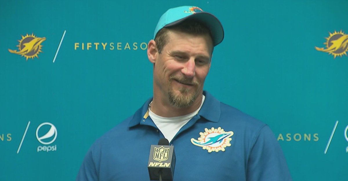 COACHING SEARCH UPDATE: The Dolphins announce they have completed their interview with interim coach Dan Campbell https://t.co/dteF2iWVo7