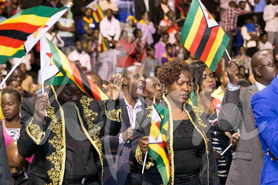 KudaChima's tweet photo. ZIMBABWE and your PEOPLE you are BLESSED. I SPEAK a BLESSING upon THEM that BLESS THEE... Genesis 12:3 #Pray2016 https://t.co/qFSrXloZjv