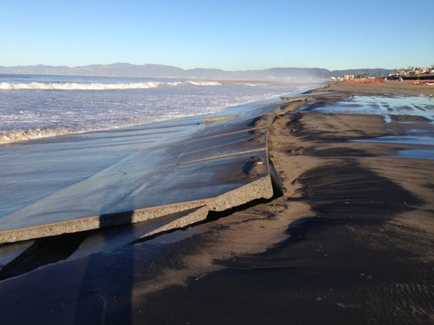 lacdbh's tweet photo. Bike Path CLOSED @ Dockweiler Beach due to 140' section washed out, near 8600-8255 Vista del Mar (near World Way). https://t.co/EqjOKYZzKp