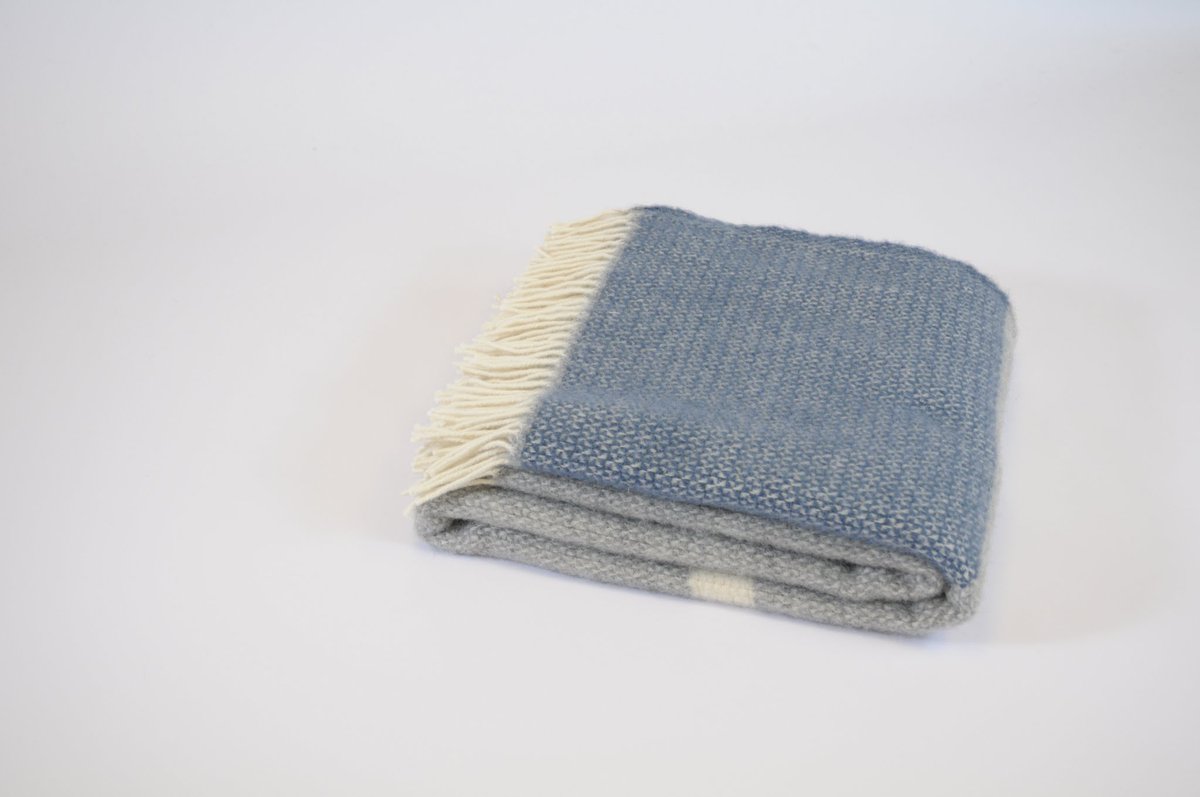 #showjumpershour January Prize Draw Illusion Panel Wool Throw  #horseandhoof to enter RT &amp; Follow ends 31/1/16 #win
