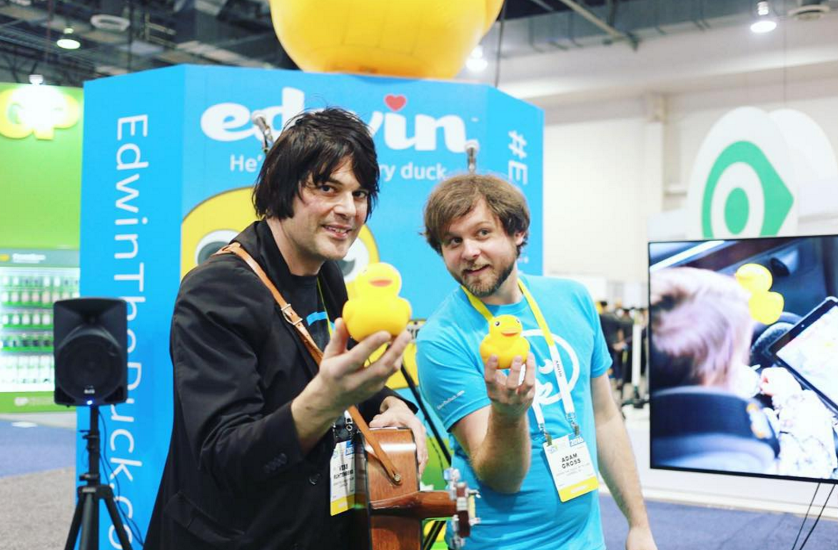 EdwinTheDuck's tweet photo. Join the party! We've got more live performances lined up for Day 3 of #CES2016. [74366 | Sands] https://t.co/BV0yu6u8CK