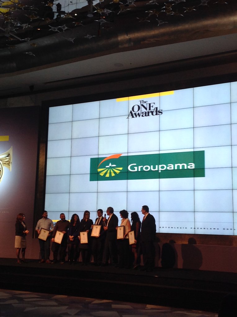 MarketingTR's tweet photo. #TheONEAwards2015 Sigorta Kategorisi’nde yılın itibarını en çok artıran markası @turkiyegroupama oldu. https://t.co/sFvqmnCA8d
