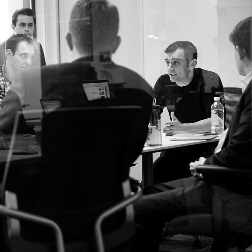 garyvee's tweet photo. Running meetings like a boss .... Oh shit I am the boss !!! #DoubleBoss https://t.co/TJ2h2dEEUa https://t.co/0I6dUN5OWe
