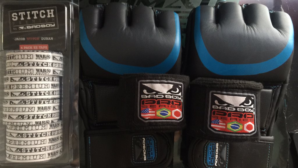 TonyFergusonXT's tweet photo. Take Care of them Mits the Right Way Like Me #ElCucuy w/ @StitchDuran @BadBoy Premium Hand Wraps/Tape #MadetoBreak https://t.co/3iAns4mXZX