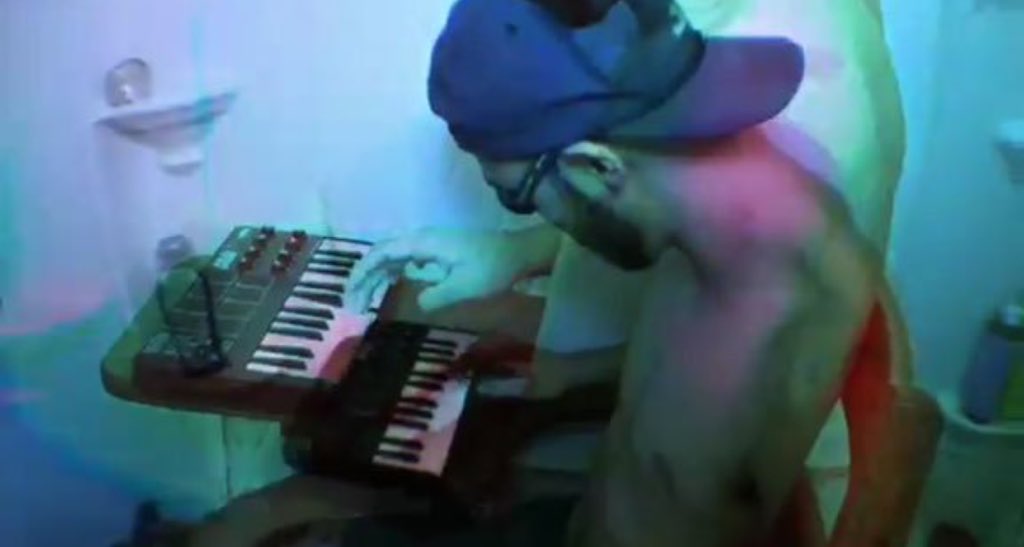 Embedded image permalink