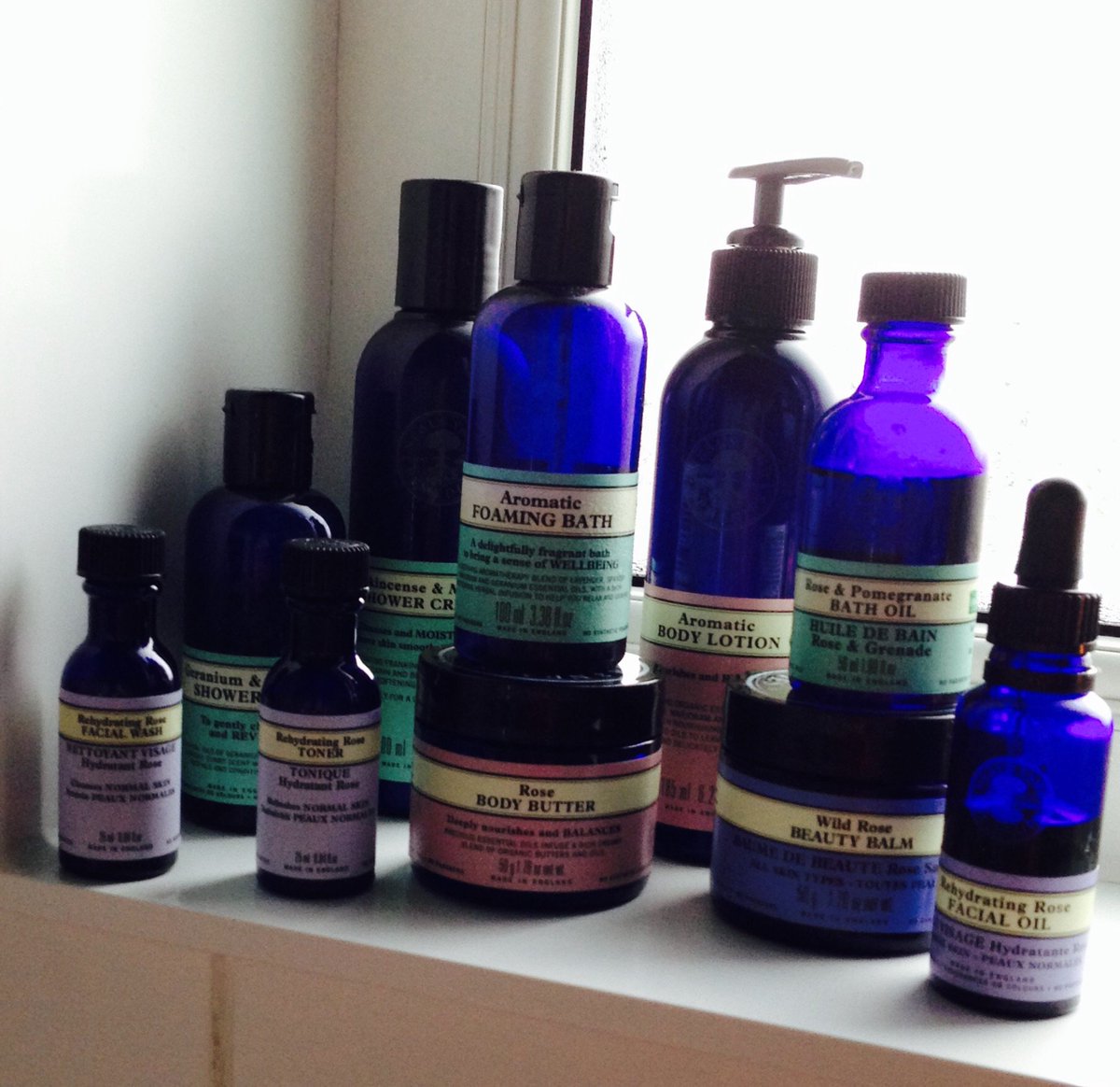 HJ12008's tweet photo. New year new business! Please follow me @hmilroynyr for beautiful organic Neals Yard Remedies products 😍 https://t.co/jbXSIhfFEE