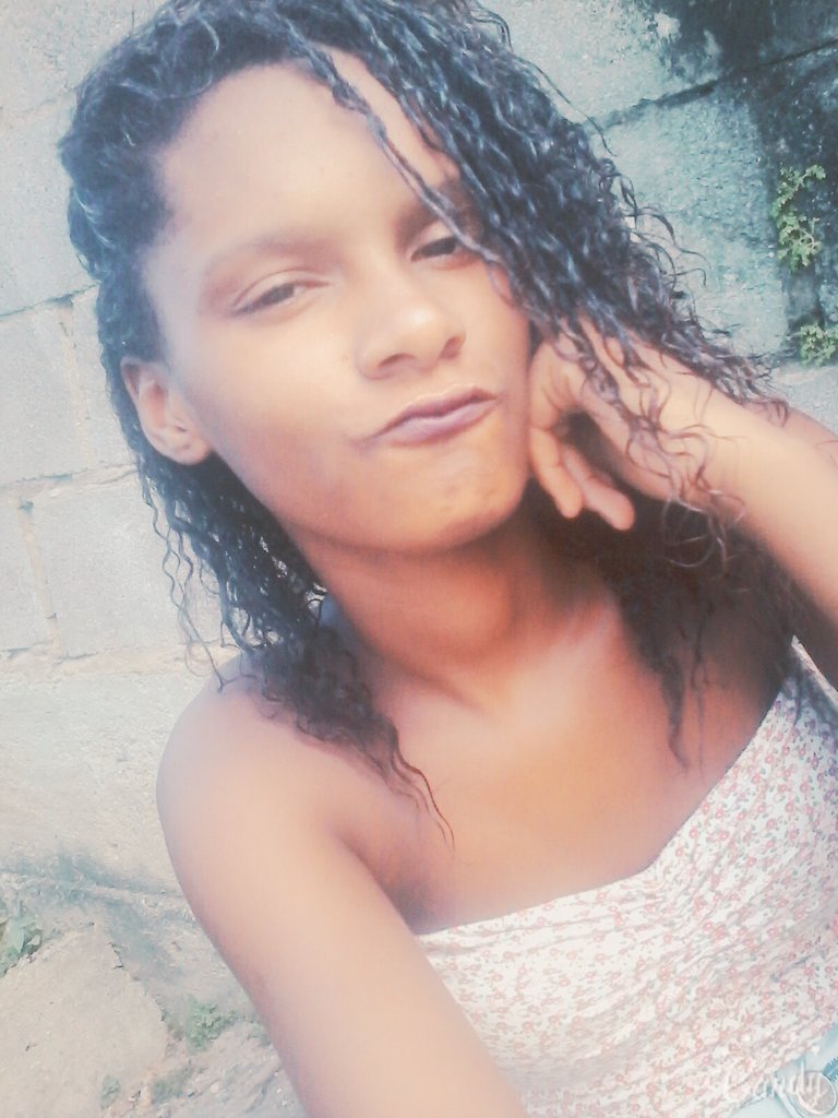 Looh42395057's tweet photo. ' Ela queer conhecer a vida " Ele conhece o mundo " A dama e o vagabundo ' ⚓💨😻👏♬ https://t.co/RY2rzltdTU
