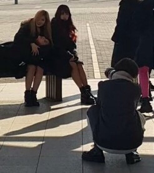 CYP1q5DUwAIl0_2.png:large